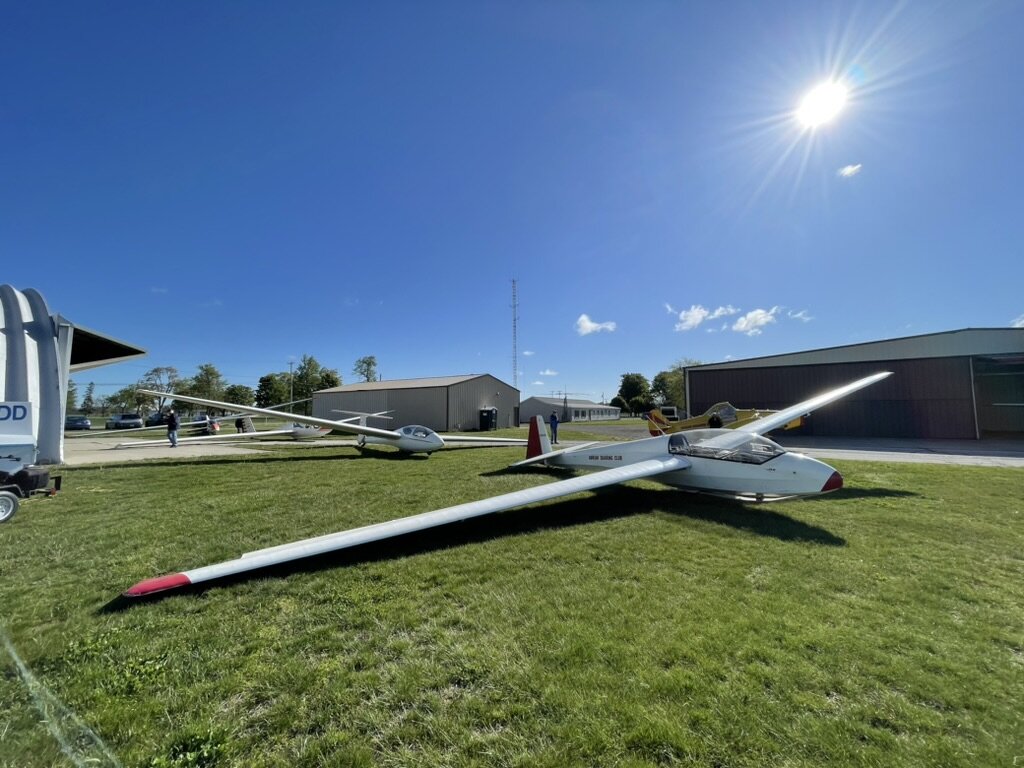 Gliders on the flight line